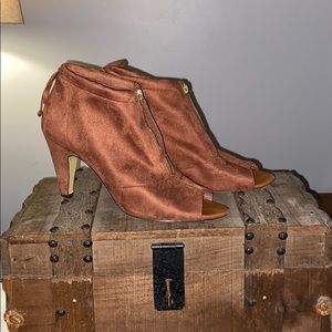 COPY - Bella vita camel suede peep toe bootie